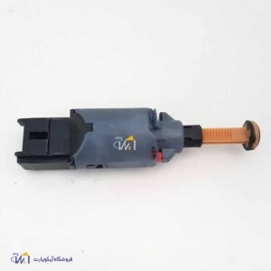 سویچ استپ ترمز پژو 206 دو فیش سوکت مشکی شرکتی ایساکو